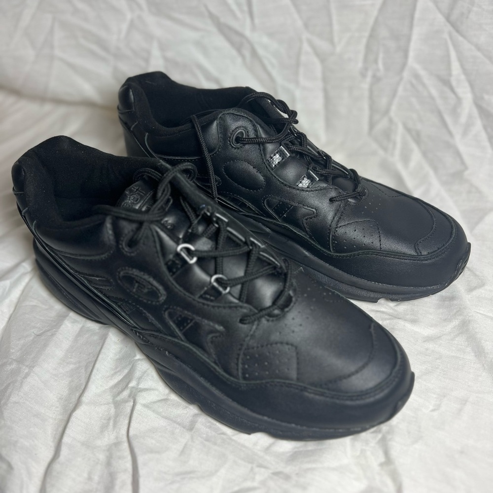 Propet Women’s Stability Walker Sneaker